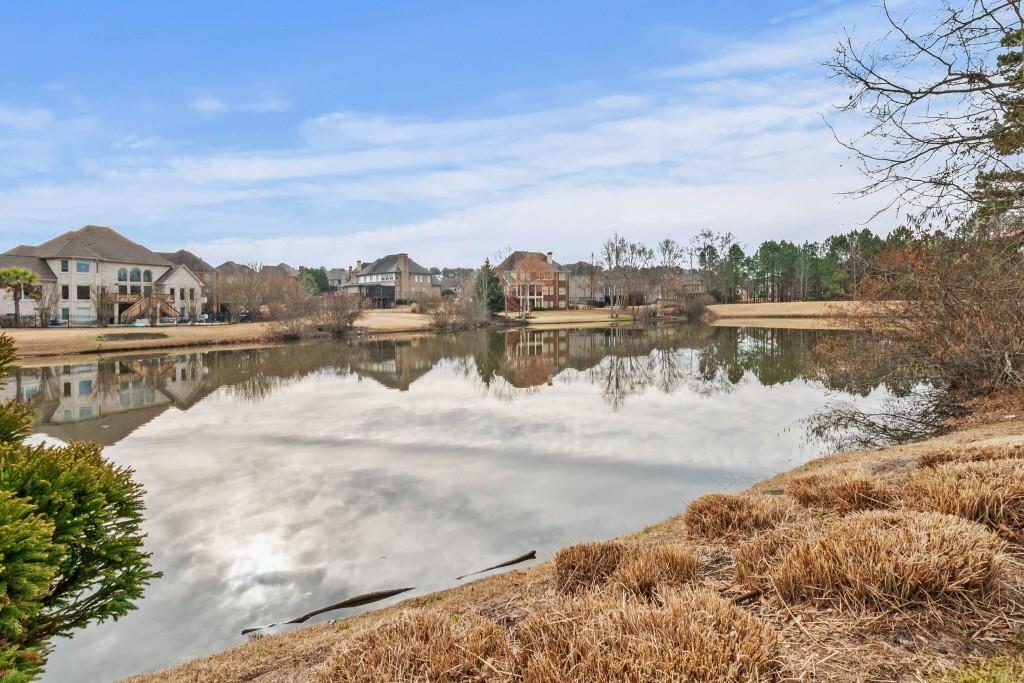 748 Heritage Lake Way