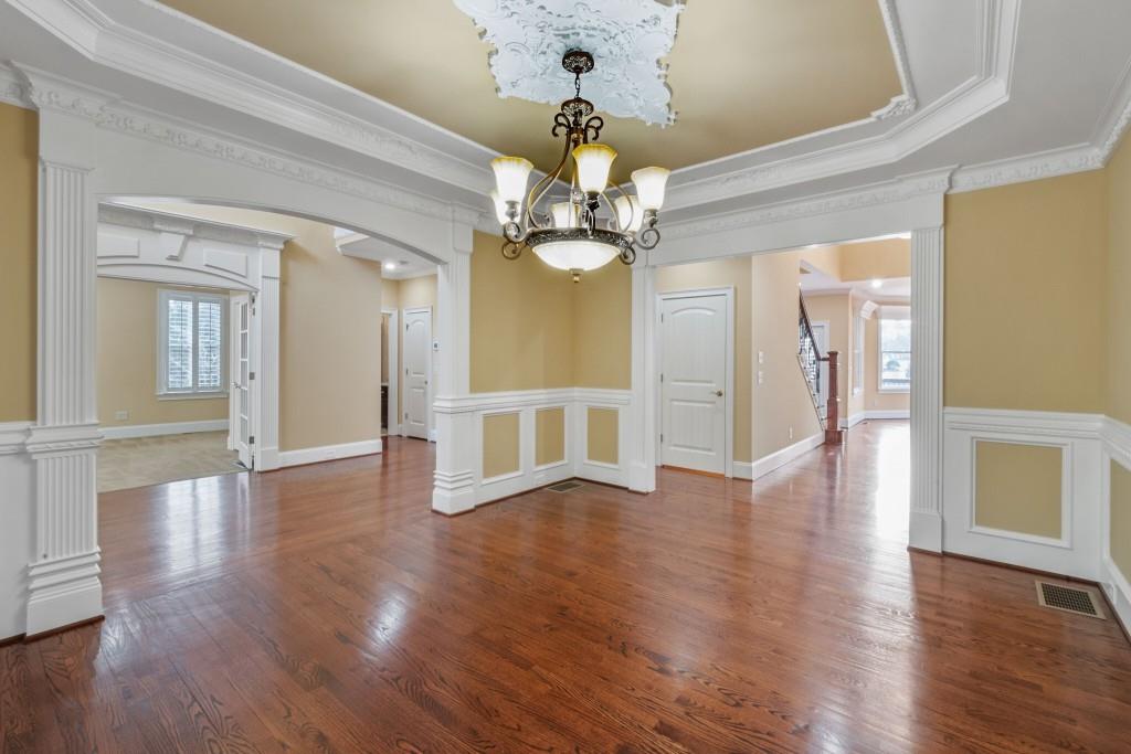 748 Heritage Lake Way