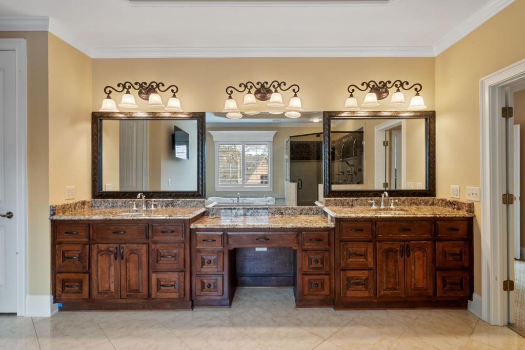 748 Heritage Lake Way