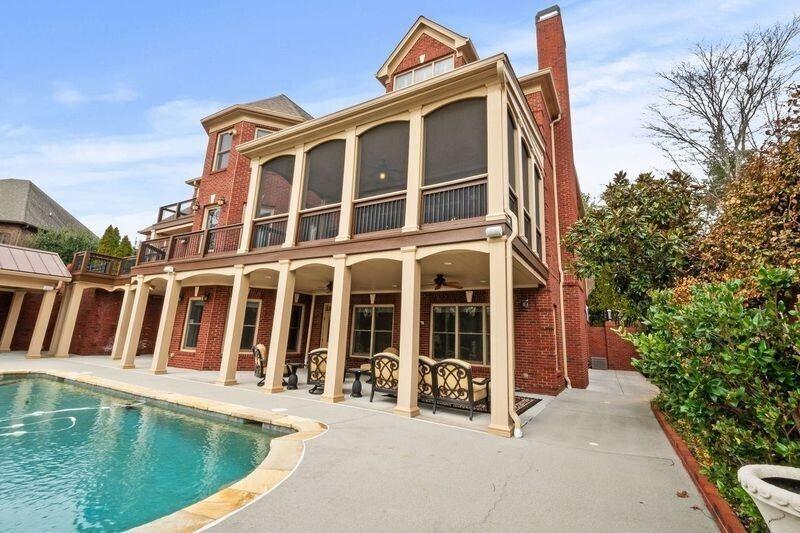 748 Heritage Lake Way