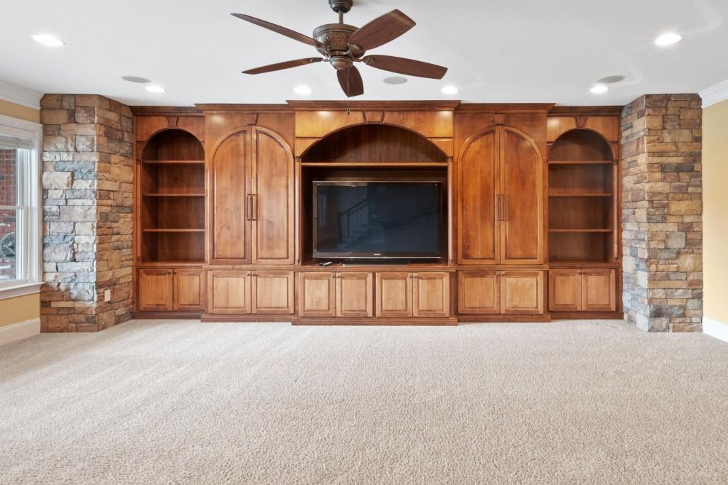 748 Heritage Lake Way