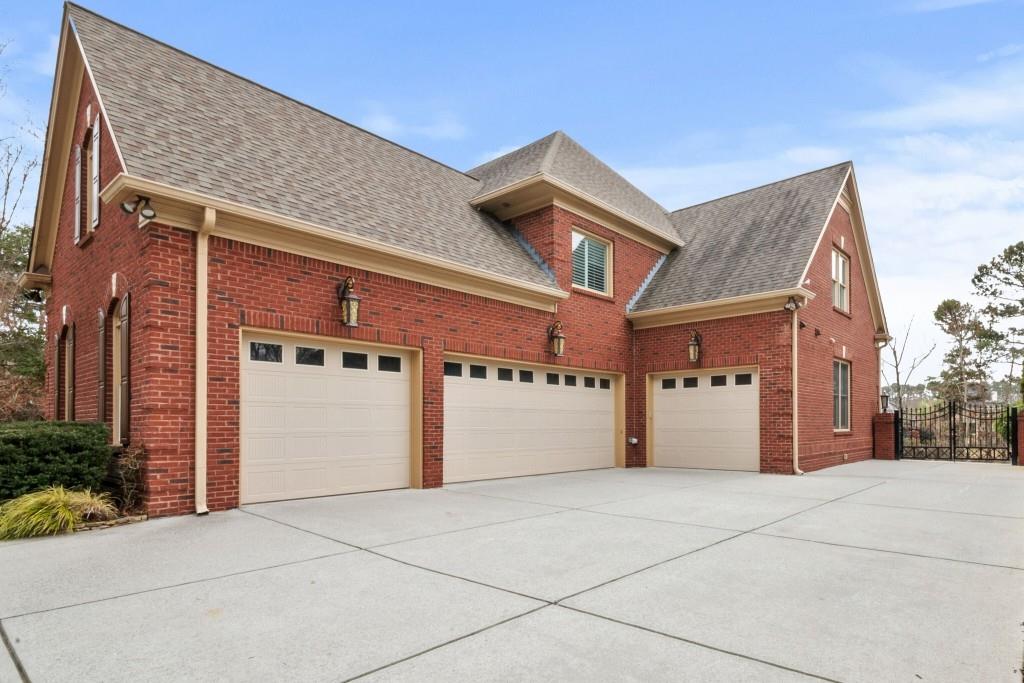 748 Heritage Lake Way