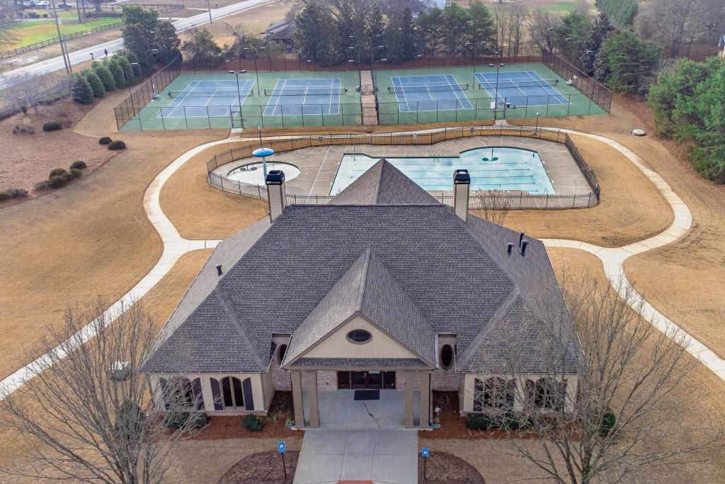 748 Heritage Lake Way