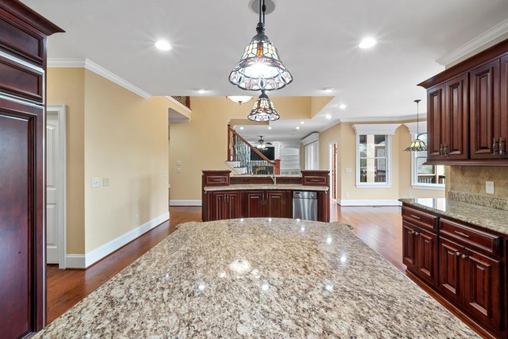 748 Heritage Lake Way