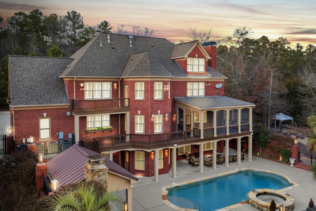 748 Heritage Lake Way