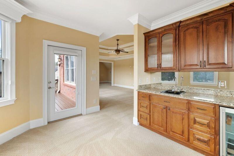 748 Heritage Lake Way