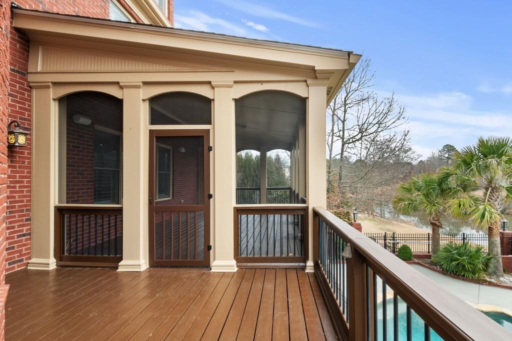 748 Heritage Lake Way