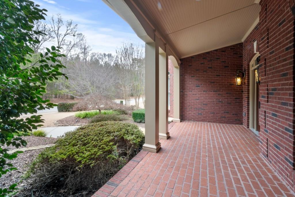 748 Heritage Lake Way