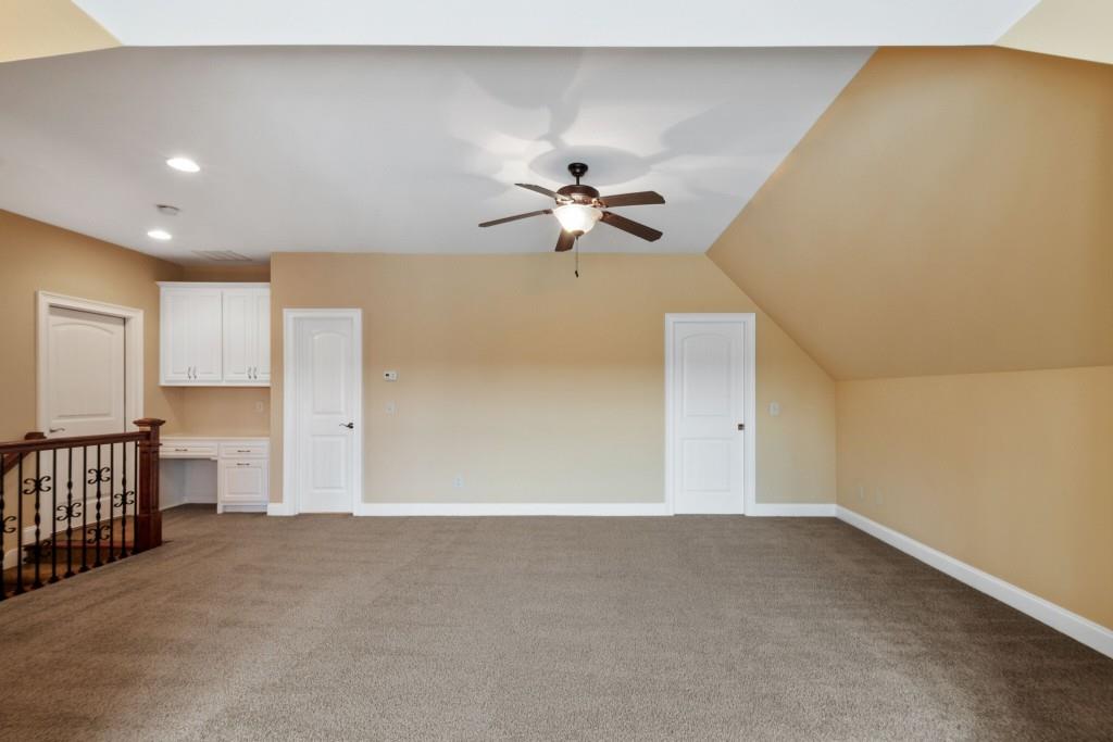 748 Heritage Lake Way