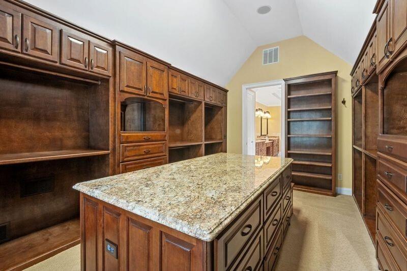 748 Heritage Lake Way