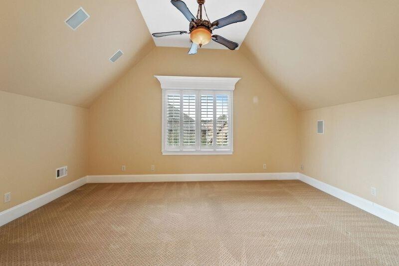 748 Heritage Lake Way