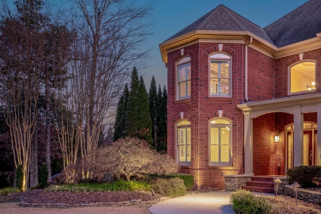 748 Heritage Lake Way