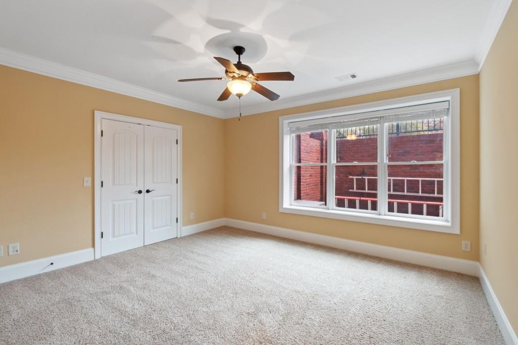 748 Heritage Lake Way