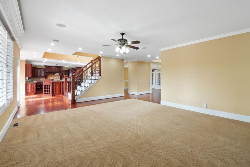 748 Heritage Lake Way