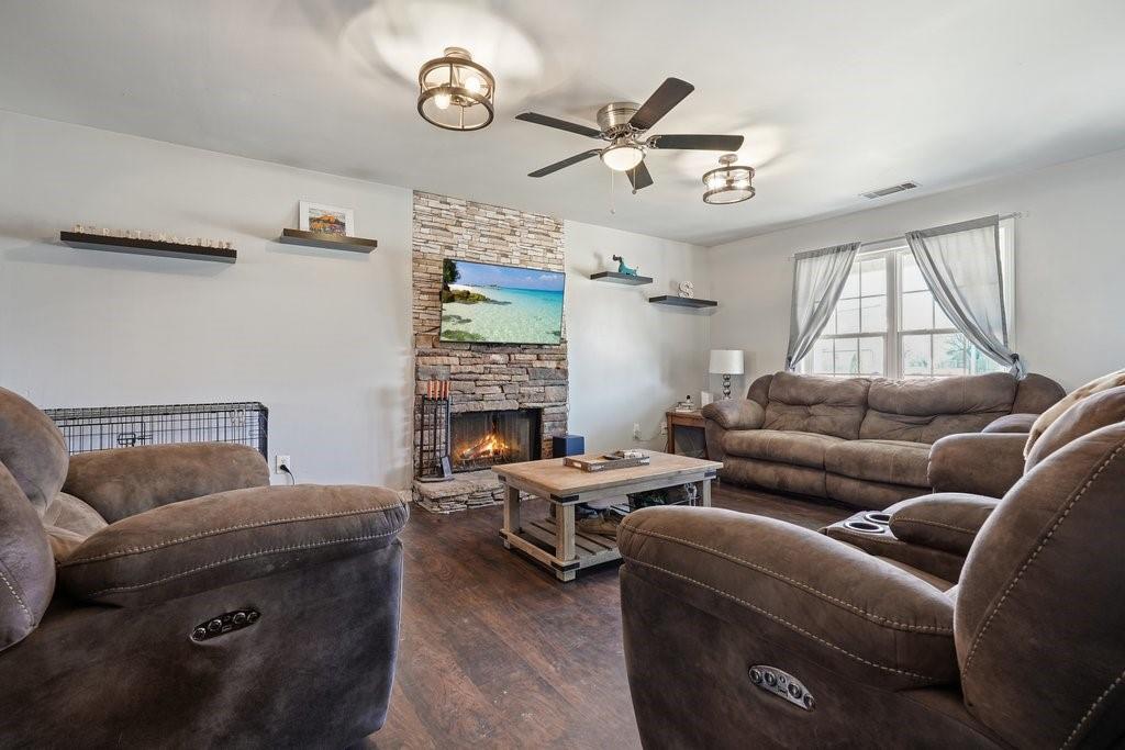 106 Summerfield Court NE