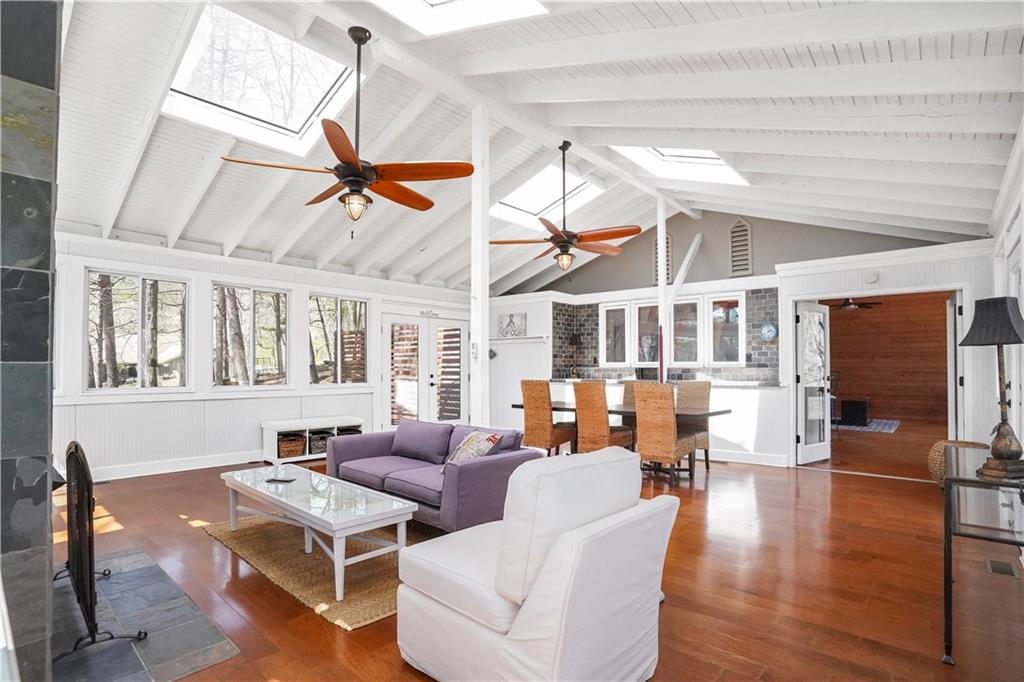 186 Little Coyote Loop