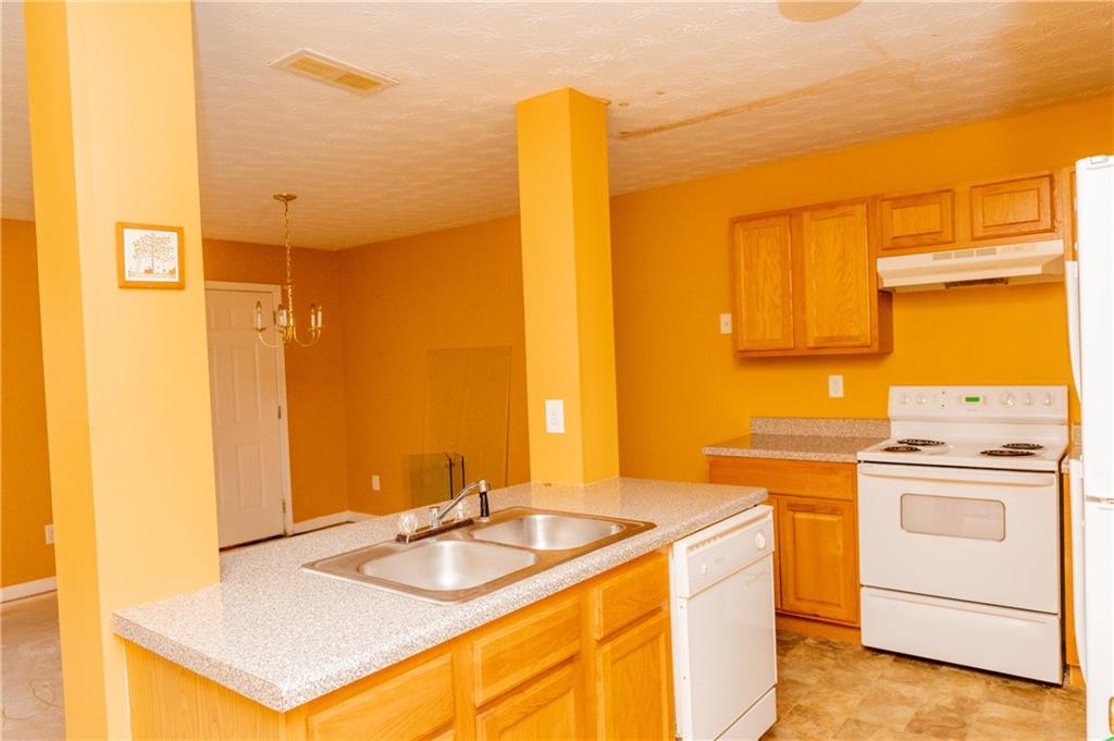 1536 Eastern Sunrise Lane