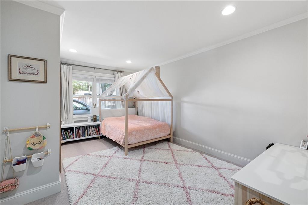 2631 Brown Circle SE