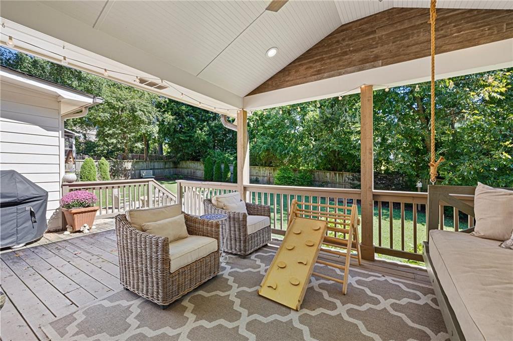 2631 Brown Circle SE