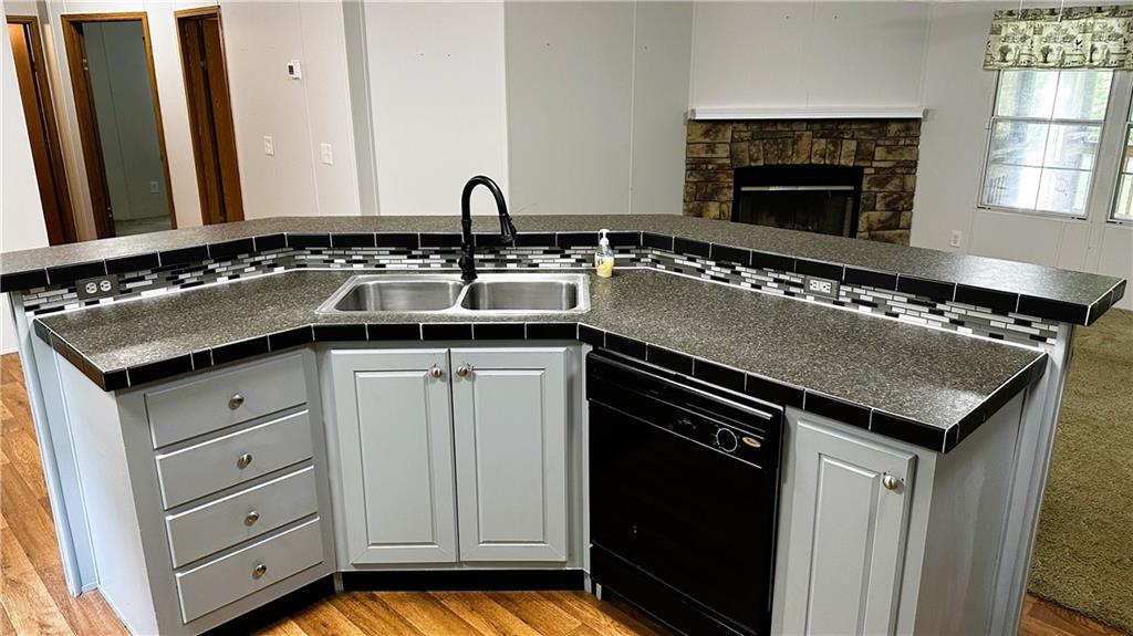 78 Country Creek Road NE