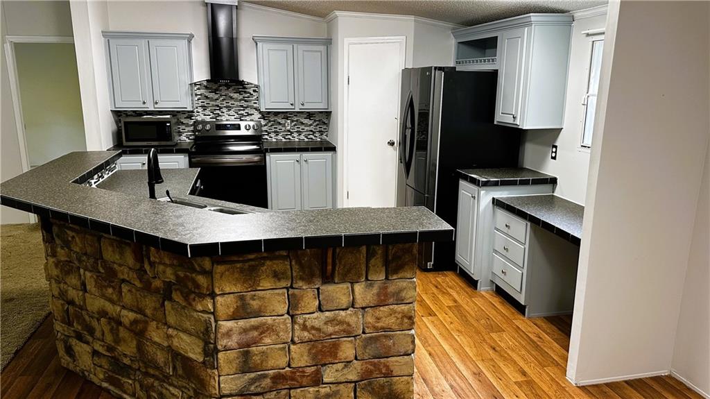 78 Country Creek Road NE