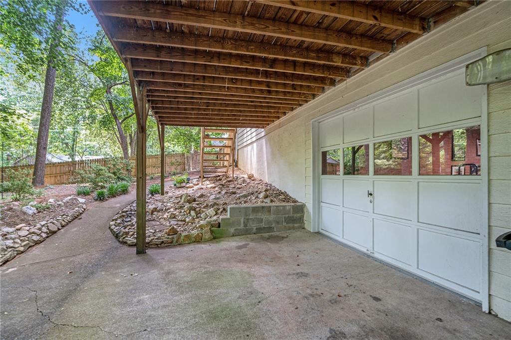 6226 Emerald Springs Drive SE