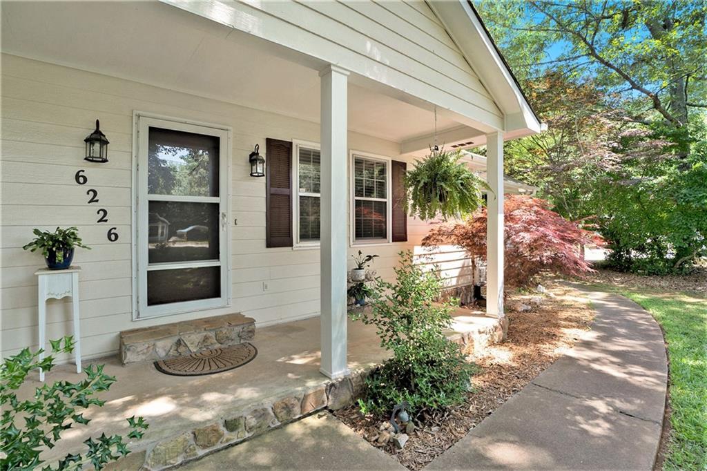 6226 Emerald Springs Drive SE