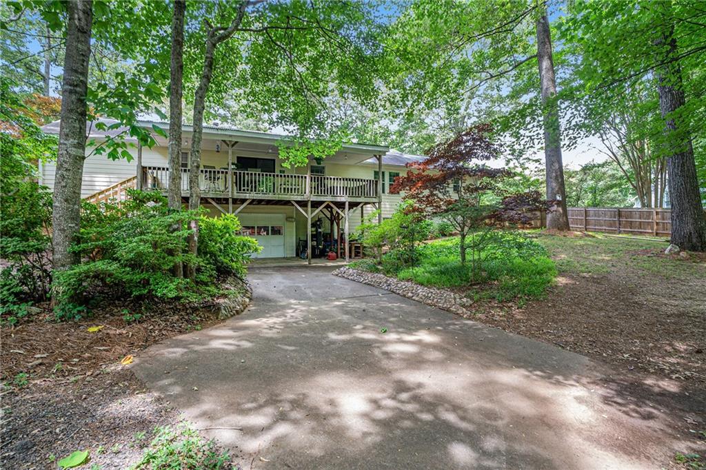 6226 Emerald Springs Drive SE