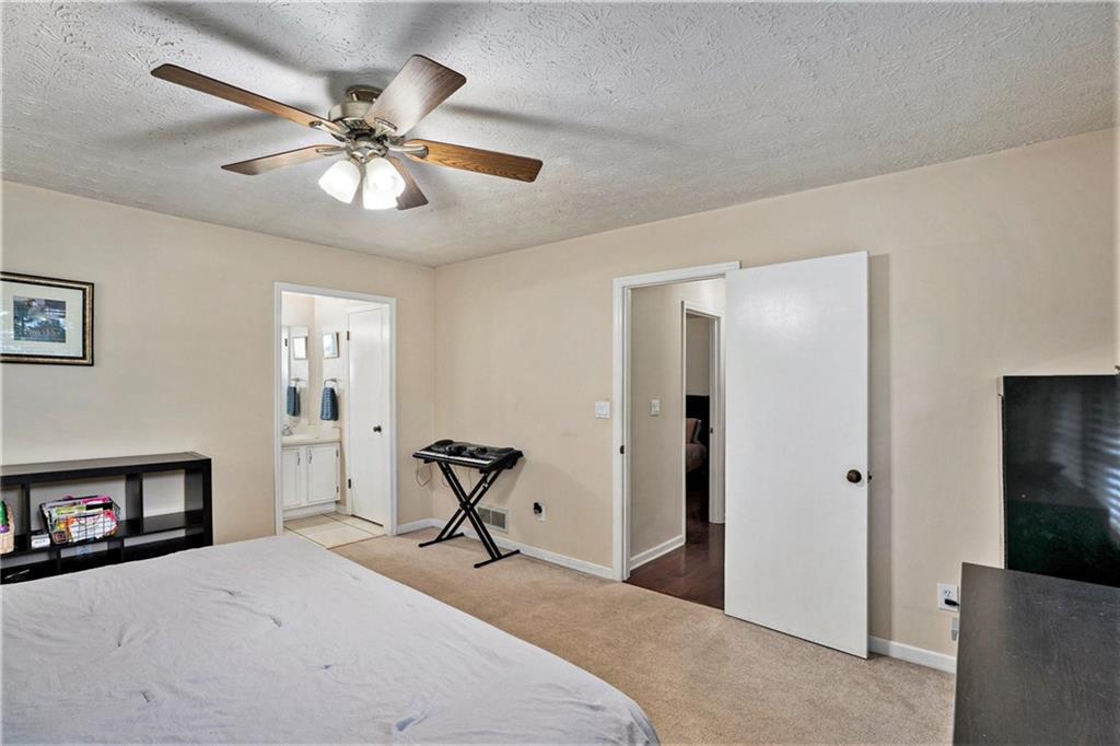 6226 Emerald Springs Drive SE