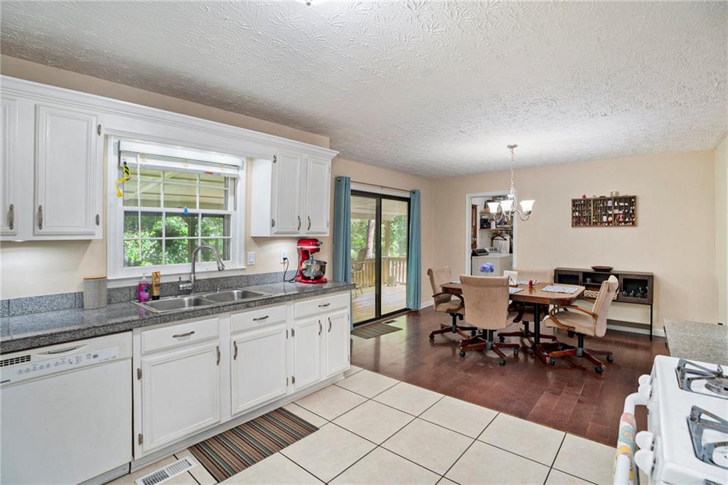 6226 Emerald Springs Drive SE