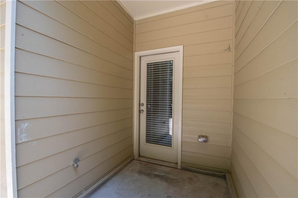 2867 Ridgeview Drive SW