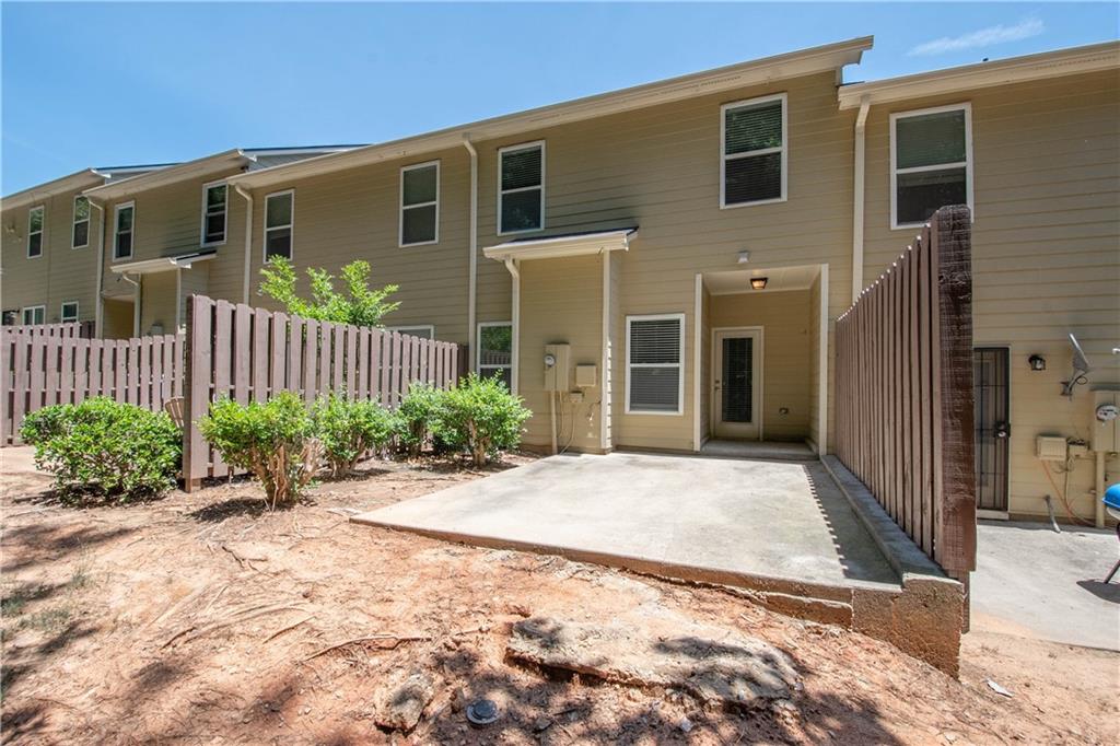 2867 Ridgeview Drive SW