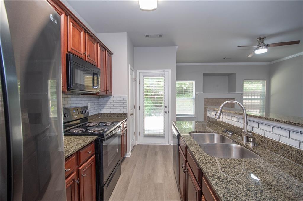 2867 Ridgeview Drive SW