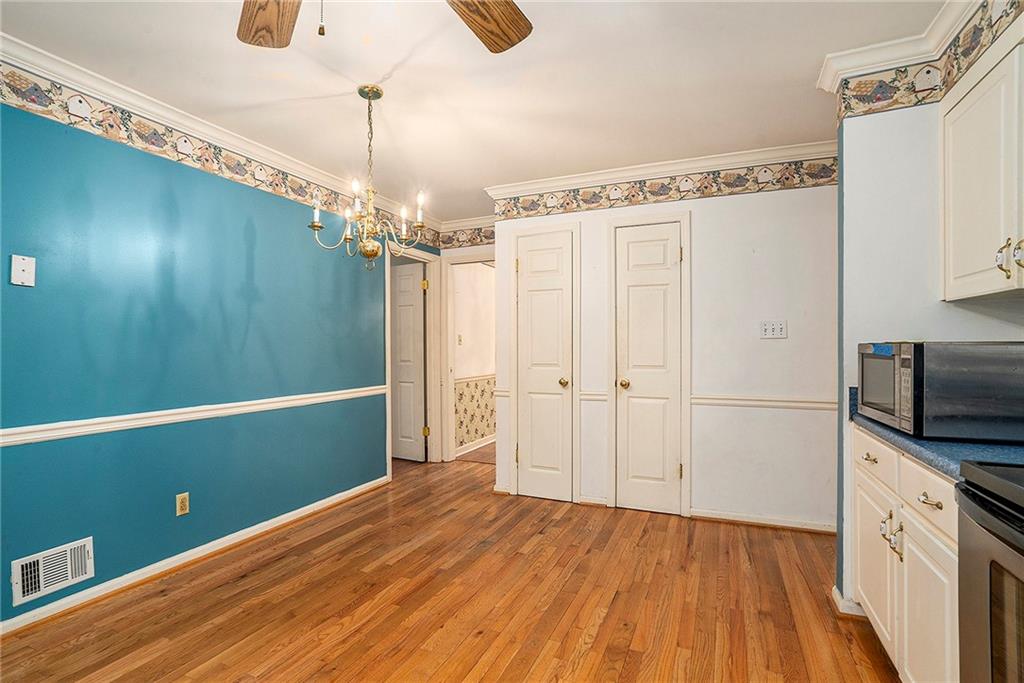 2921 Carriage Court Court W