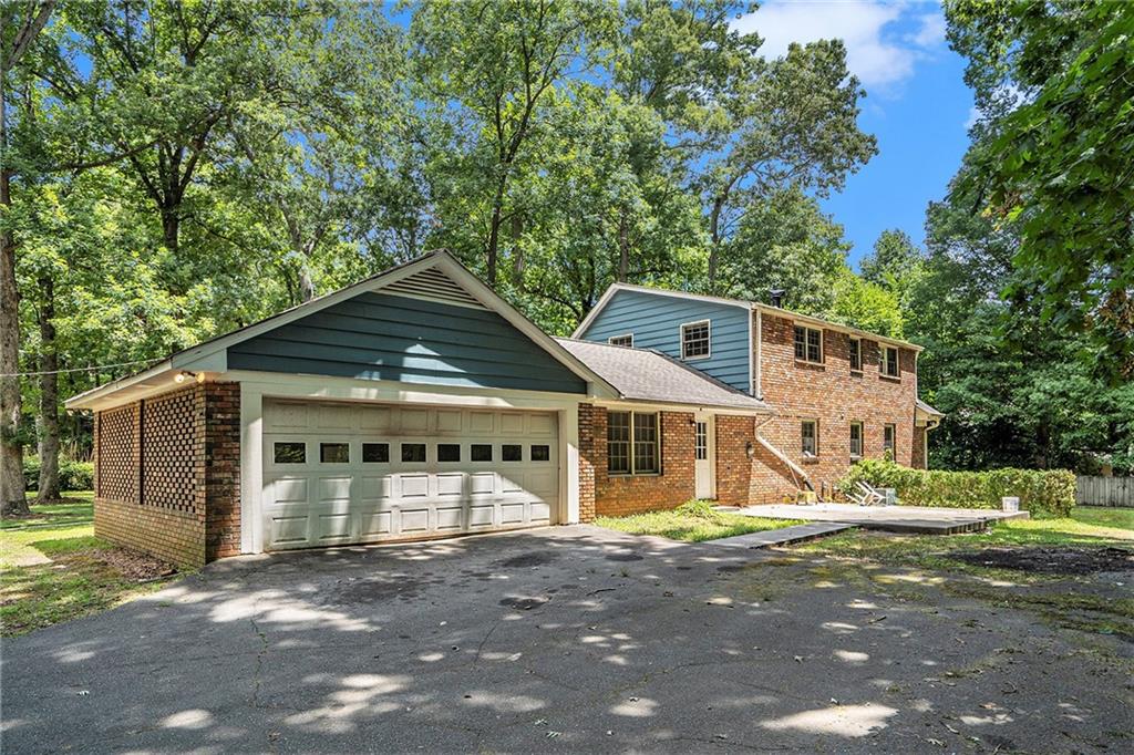 2921 Carriage Court Court W