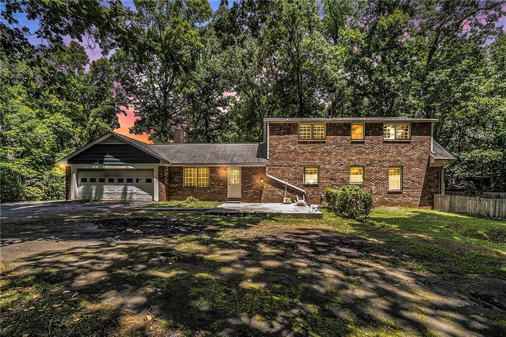 2921 Carriage Court Court W