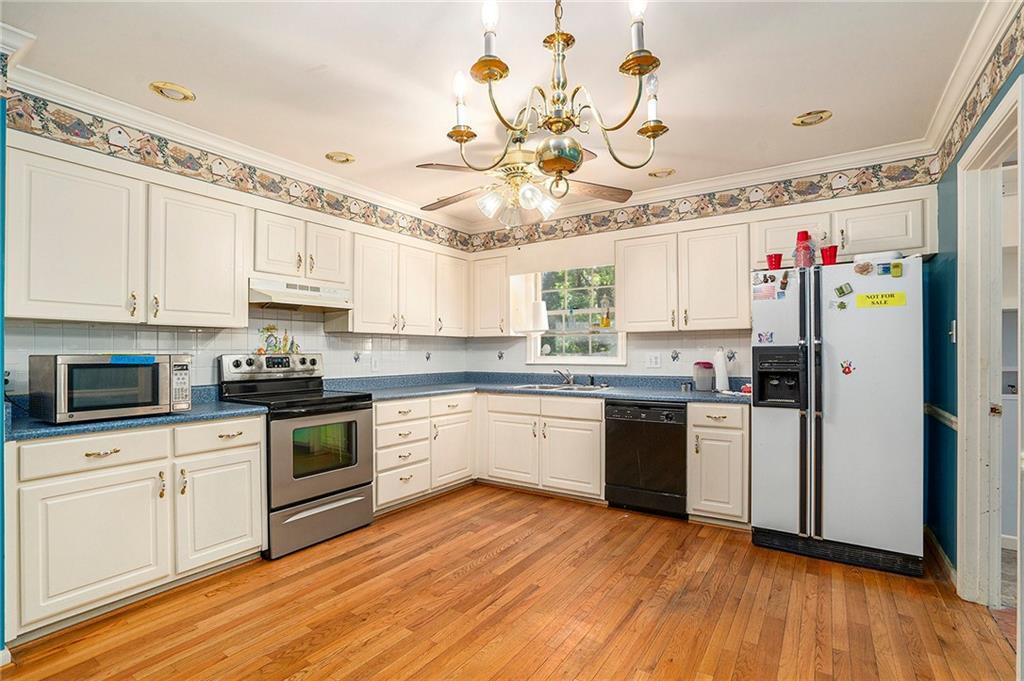 2921 Carriage Court Court W