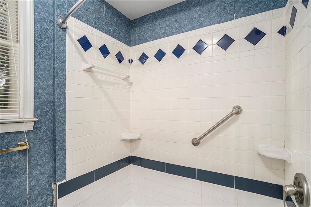 2921 Carriage Court Court W