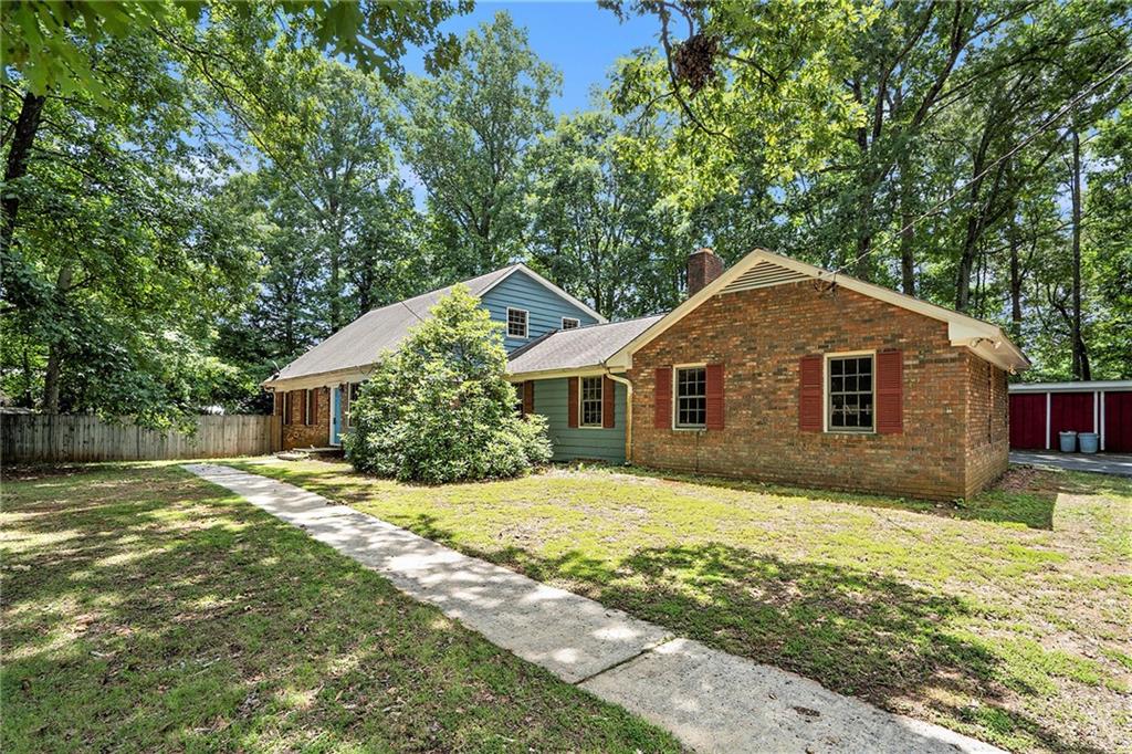 2921 Carriage Court Court W