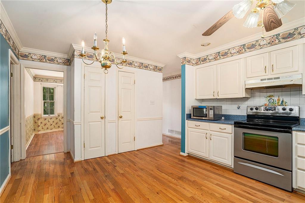 2921 Carriage Court Court W