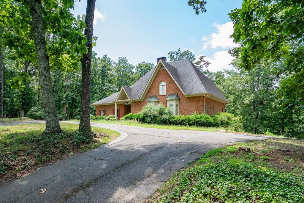 1471 Beaumont Drive NW