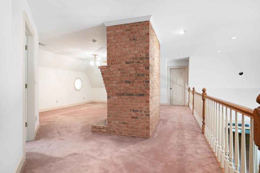 1471 Beaumont Drive NW