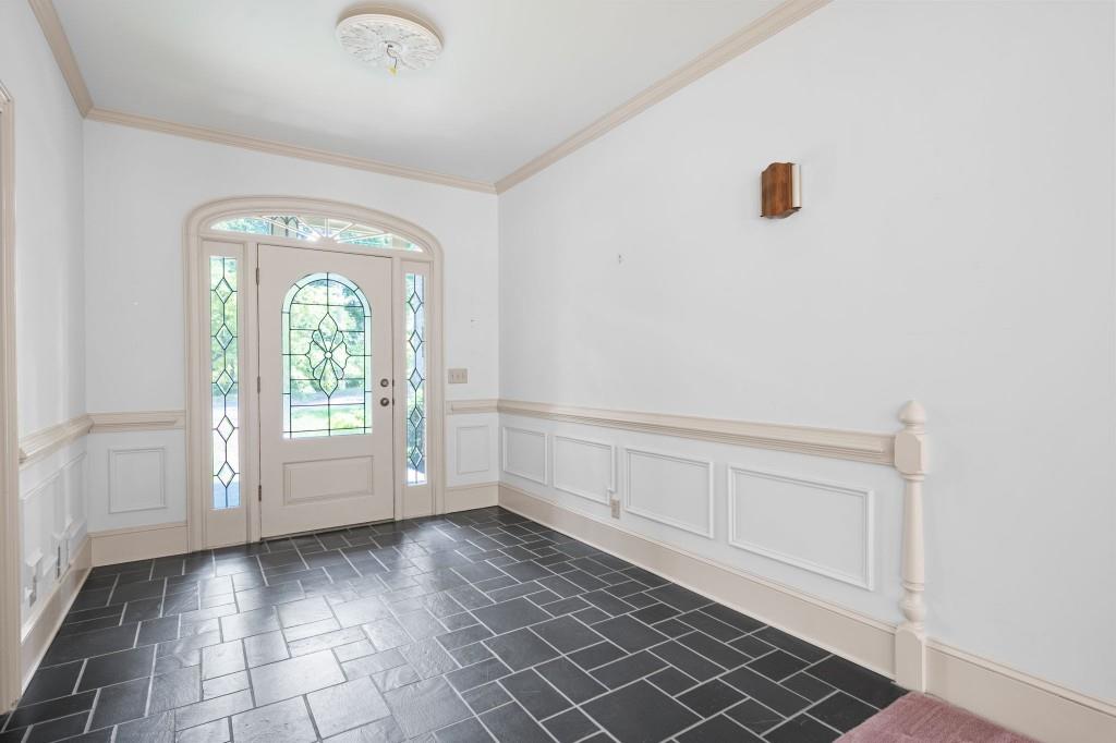 1471 Beaumont Drive NW