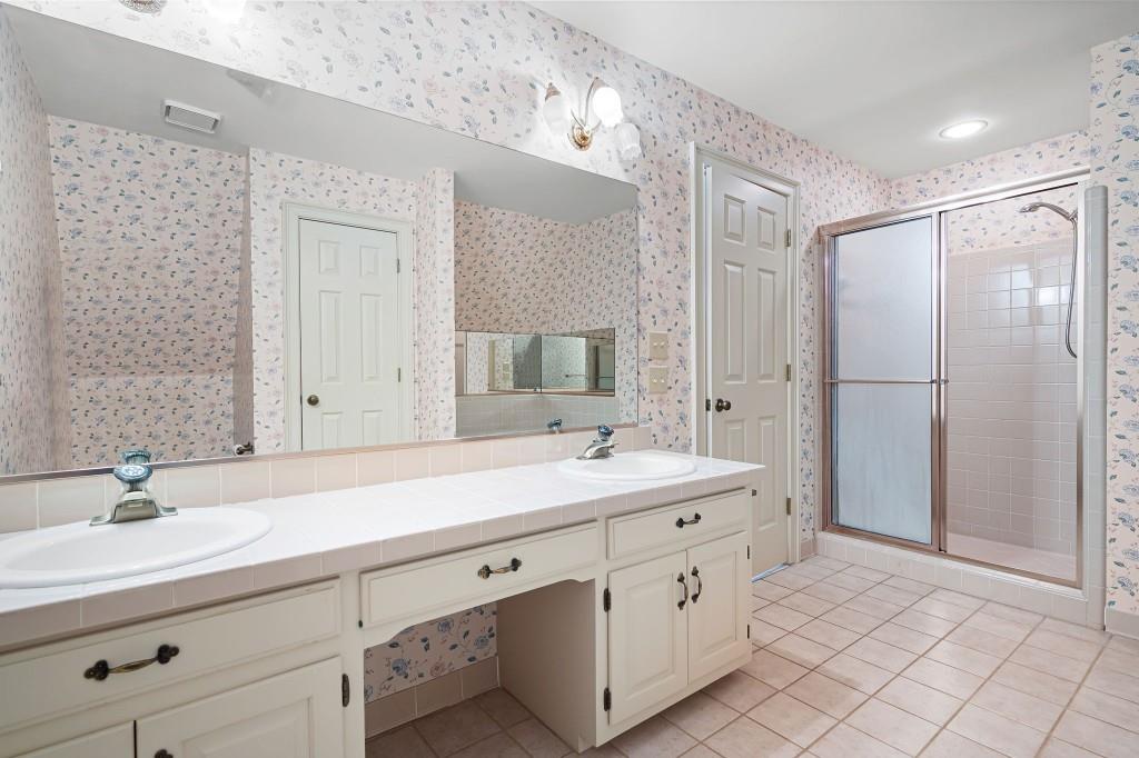 1471 Beaumont Drive NW