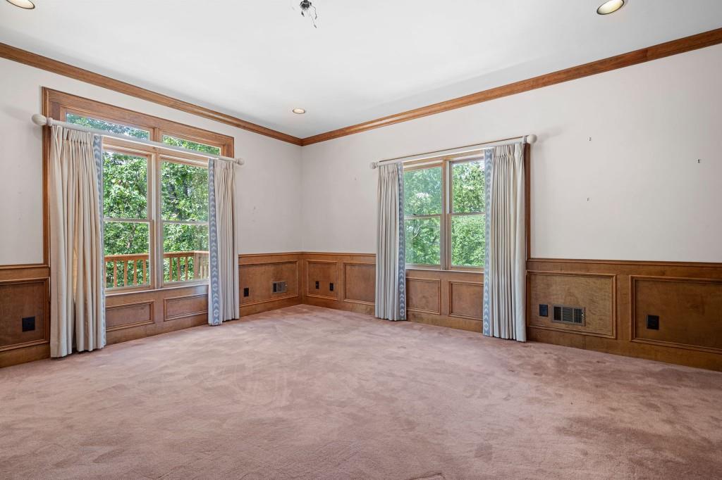 1471 Beaumont Drive NW