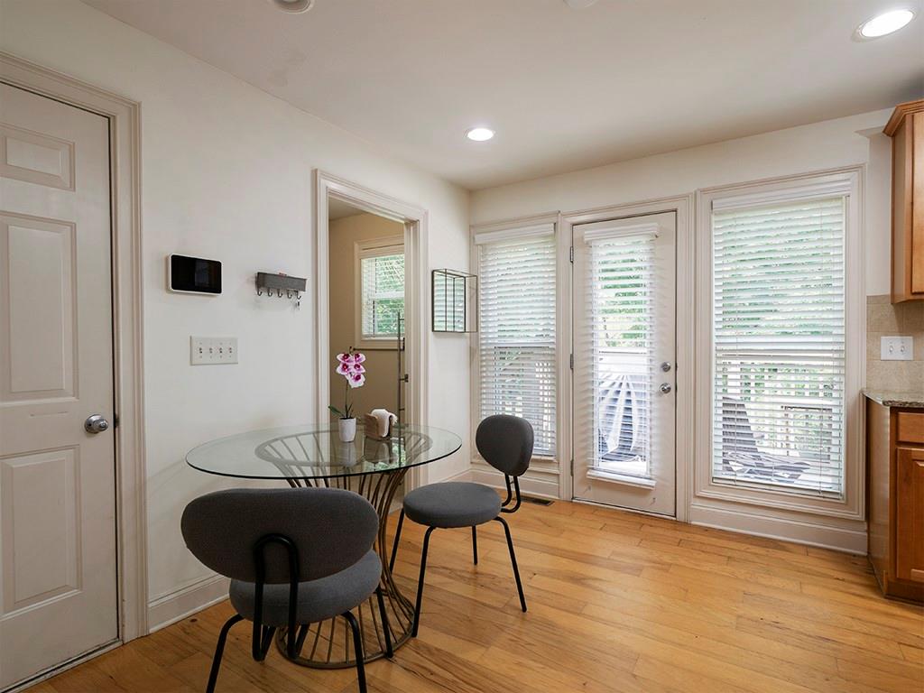 251 Heathridge Lane SE