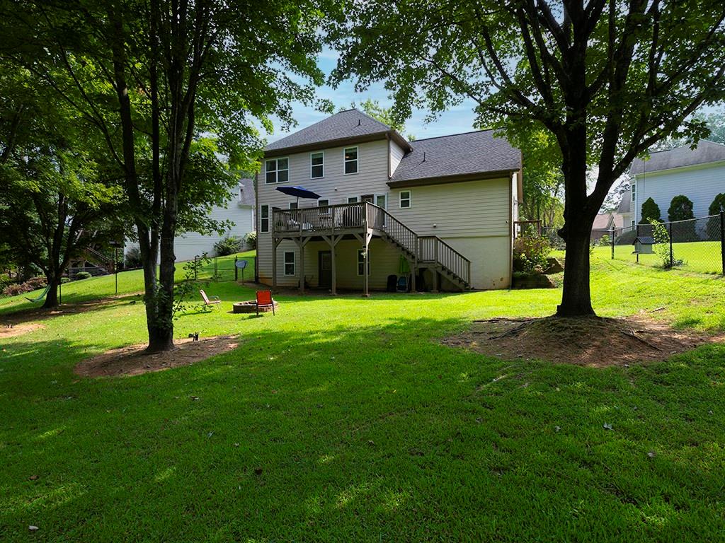 251 Heathridge Lane SE