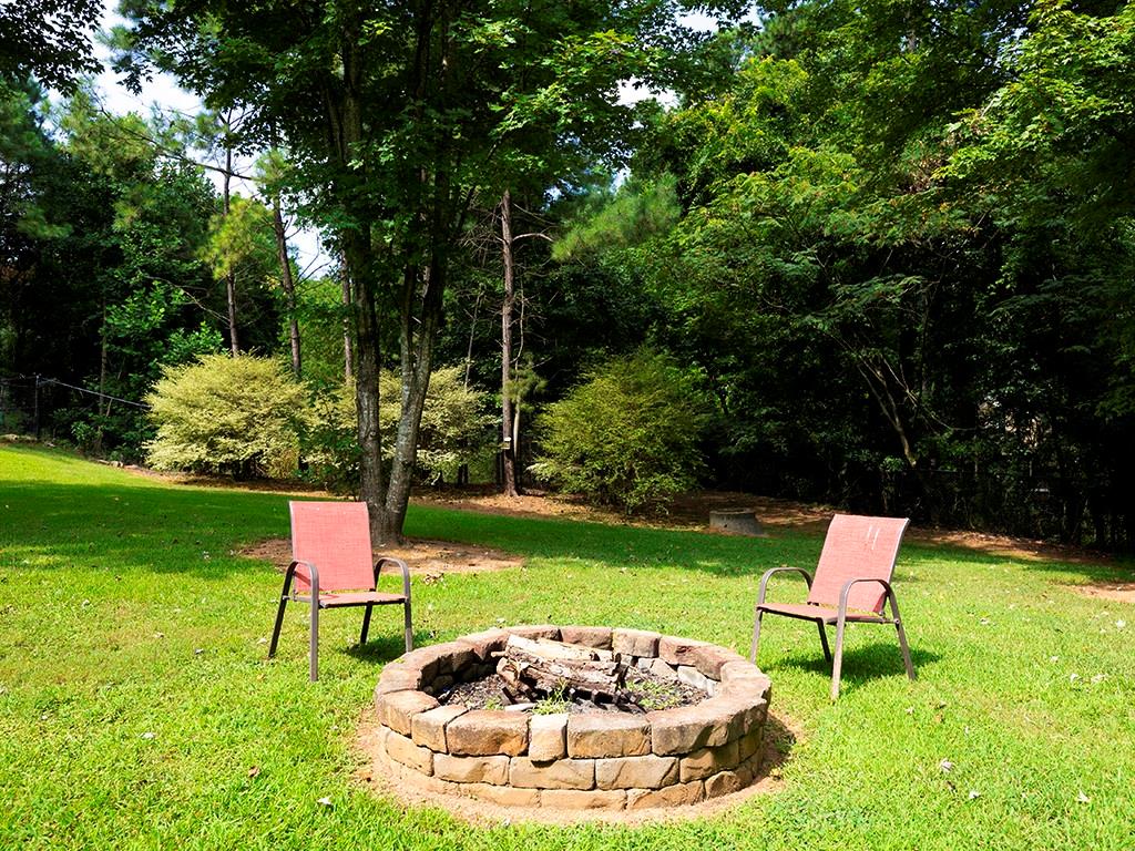 251 Heathridge Lane SE