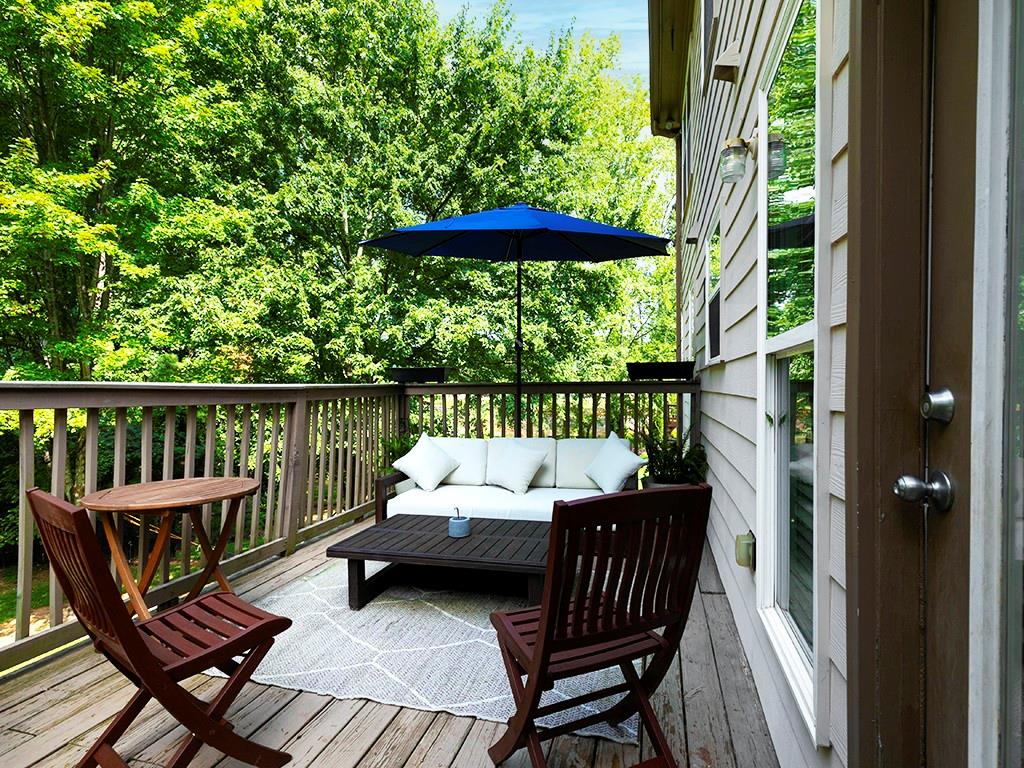 251 Heathridge Lane SE