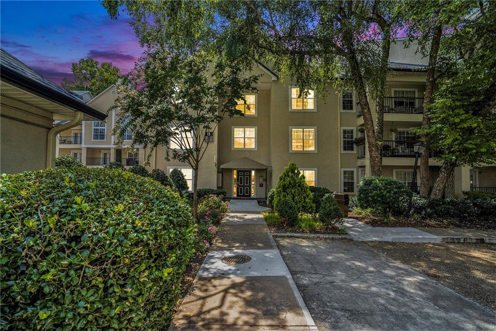 3655 Habersham Road Unit #141 B